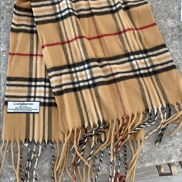 Croft & Barrow Plaid Scarf - Picture 4 of 5